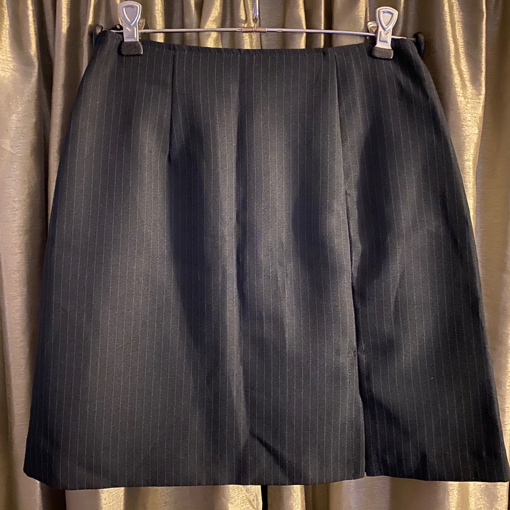 Little black skirt